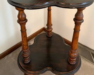 Vintage clover shaped spindle side table