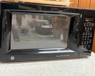 GE countertop microwave