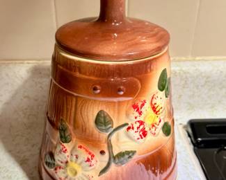 Vintage butter churn ceramic cookie jar