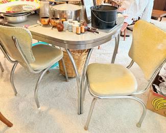 Chromecraft dining table with leaf and 4 chairs