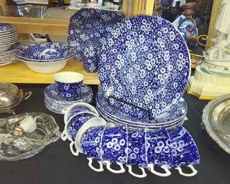Blue Floral Chintz On White / Pattern: Blue Calico by Japan
Status: Discontinued