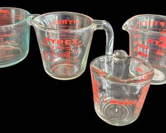 PYREX Anchor Glass Measuring Cups