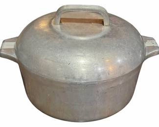 Wagner Ware Magnalite Dutch Oven