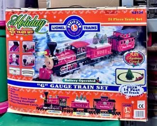 Vintage Train Set / Christmas Lionel Train Set
