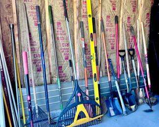 Yard Tools, Rakes, Snow Shovels, Spades, Level Etc.