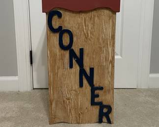 Wood laundry hamper