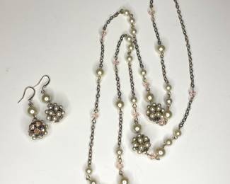 Pearl & rhinestone necklace earring set
