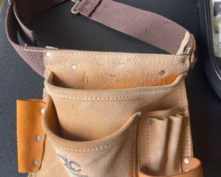 Leather tool belt