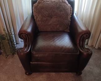 Leather chair 