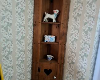 CORNER NIC NAK SHELF