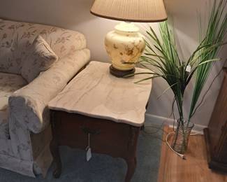 GLASS LAMP