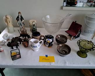 SMALL FIGURINES, VINTAGE COLLECTION
