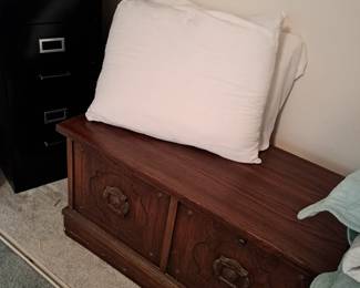 CEDAR "HOPE" CHEST