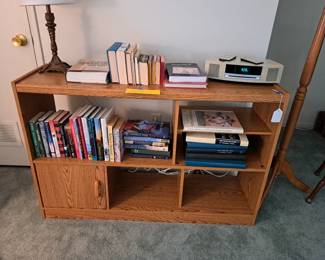 NICE SHELF, BOOKS, BOSE RADIO