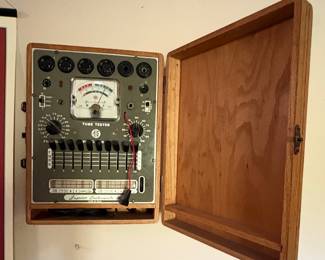 Superior Instruments Co. Model TW-11 Vacuum Tube Tester.