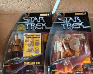 Star Trek Action Figures Ilia Probe and Constable Odo 