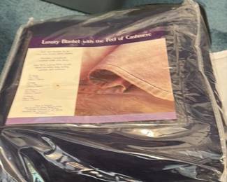 Luxury Blanket with the Feel of Cashmere 