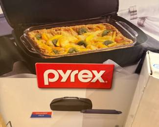 Pyrex Portables Hot/Cold Casserole Dish 