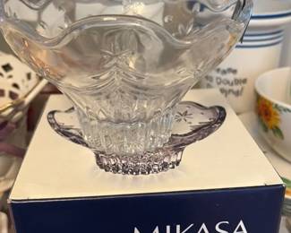 Mikasa crystal Bowl 