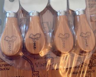 New Jersey Themed Bamboo Cheese Board and Knife Set 