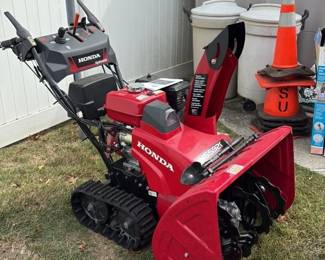 Honda HS2620 Snow Blower 