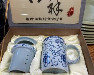 Japanese Porcelain Tea mug with infuser and lid set 
