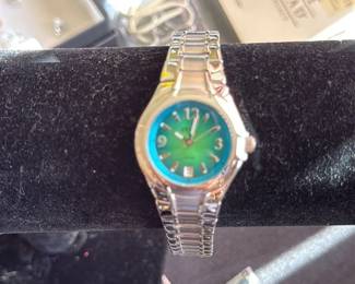 Women's Analog Watch with Green/Blue Gradient Dial 