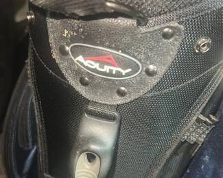 Wilson Pro Staff X31 Golf Club Set with Acuity Golf Bag 