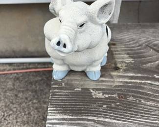 ceramic pig figurine 