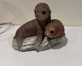 Homco "Masterpiece Porcelain" Figurine of Two Seals 