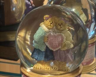 Boyds Bears & Friends Snow Globe Collection 