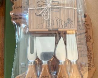 New Jersey Themed Bamboo Cheese Board and Knife Set 