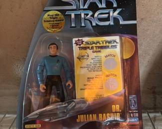 Star Trek" Deep Space Nine Dr. Julian Bashir Action Figure 