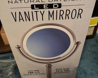 Natural Daylight LED Vanity Mirror 