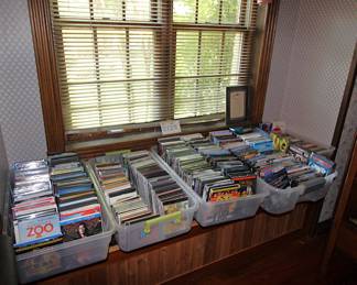 CDs, DVDs 