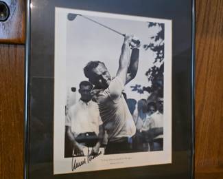 Arnold Palmer autographed picture.