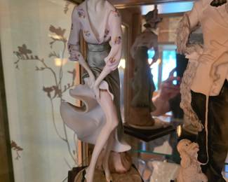 Giuseppe Armani "Flapper Lady" Porcelain Figurine