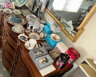 Lovely Sideboard 