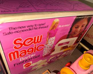 Sew Magic Barbie Fashion Set