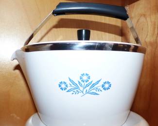 RARE Corning Ware "Cornflower Blue" Kettle with Lid !!!