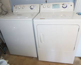 G E Washer & Dryer (1 knob on washer needs repair) Stainless Agitator inside washer