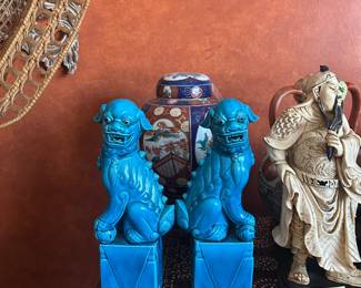 Foo Dogs