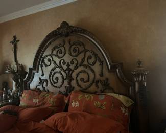 Haverty's King Size Bed