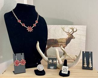 STERLING NATIVE AMERICAN RED STONE NECKLACE AND MATCHING EARRINGS, ZUNI SUN FACE STERLING RING, STERLING ARROW RING, STERLING EARRINGS, STERLING NATIVE AMERICAN NAVAJO PEARL EARRINGS