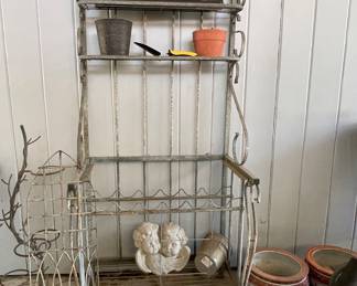 METAL RACK