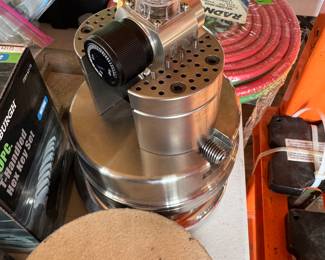ROTARY SPINDLE HEAD FOR ENGRAVING UNIT