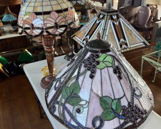 TIFFANY STYLE LAMPS