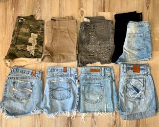 Women’s Shorts Size XS/S, 0-2-4