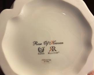 R40 - $20. Lenox "Rose of Heaven" Sculpture. 