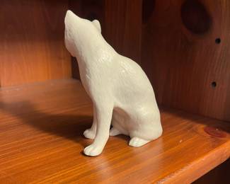 R45 - $10. Lenox White Cat. 